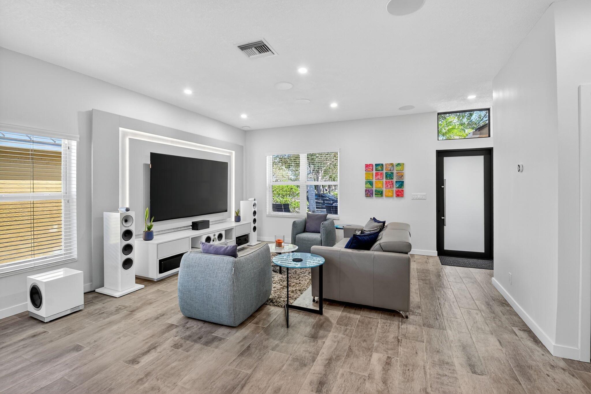 Delray Beach, Florida, 33444, United States, 3 Bedrooms Bedrooms, ,2 BathroomsBathrooms,Residential,Active,1973332