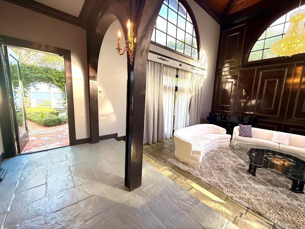 Fort Pierce, Florida, 34950, United States, 6 Bedrooms Bedrooms, ,6 BathroomsBathrooms,Residential,Active,2007665