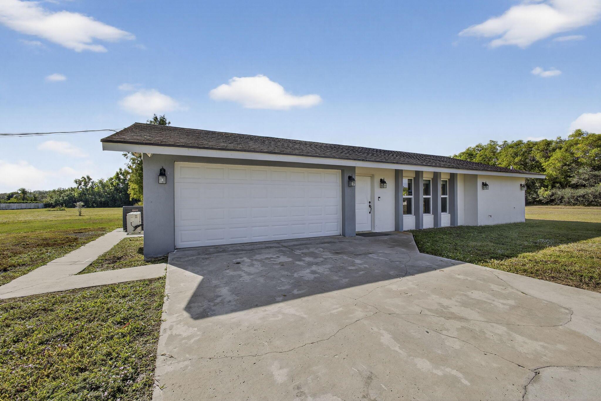 Wellington, Florida, 33470, United States, 4 Bedrooms Bedrooms, ,4 BathroomsBathrooms,Residential,Active,2003540