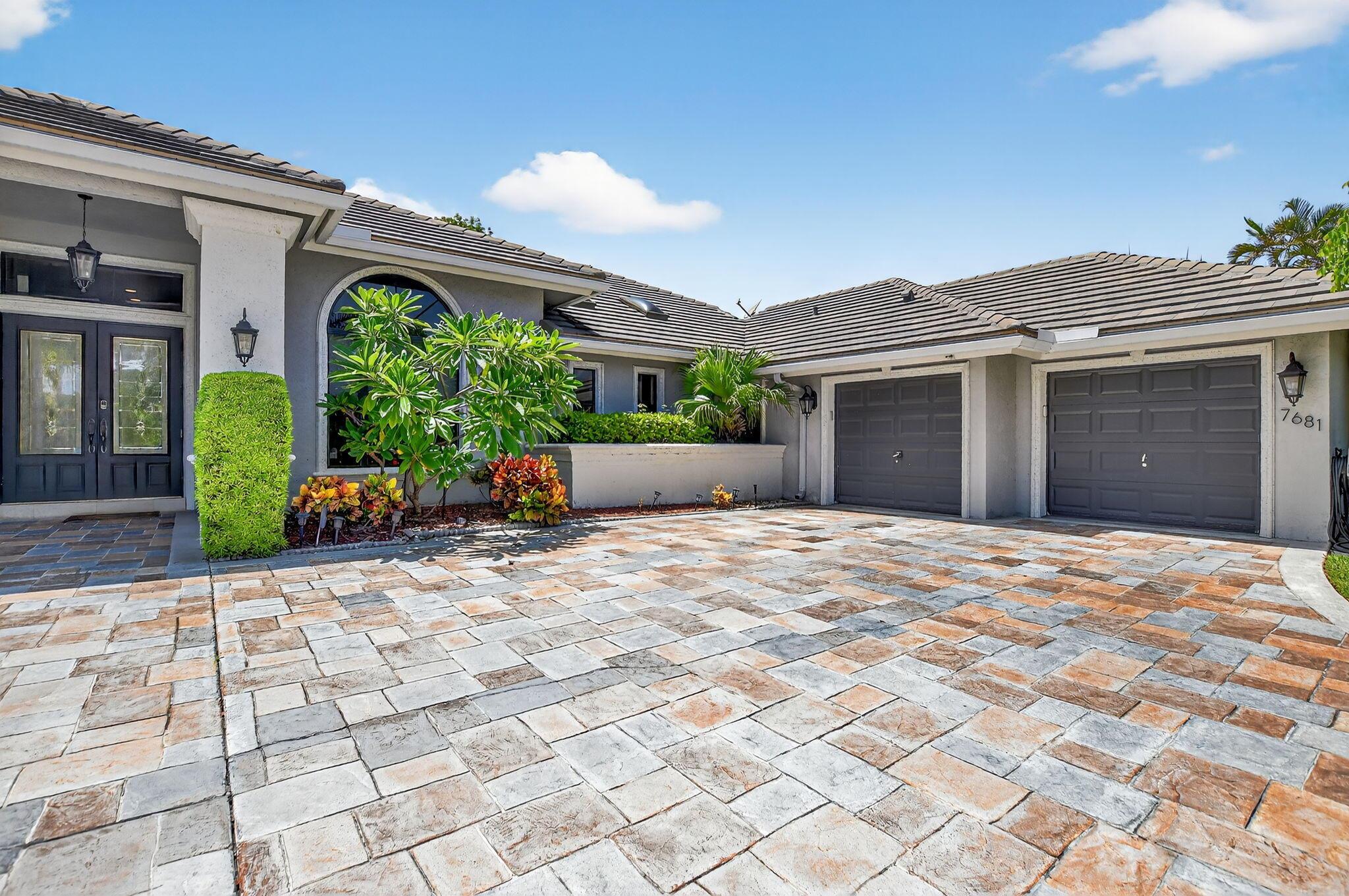 Boca Raton, Florida, 33487, United States, 5 Bedrooms Bedrooms, ,4 BathroomsBathrooms,Residential,Active,1892410