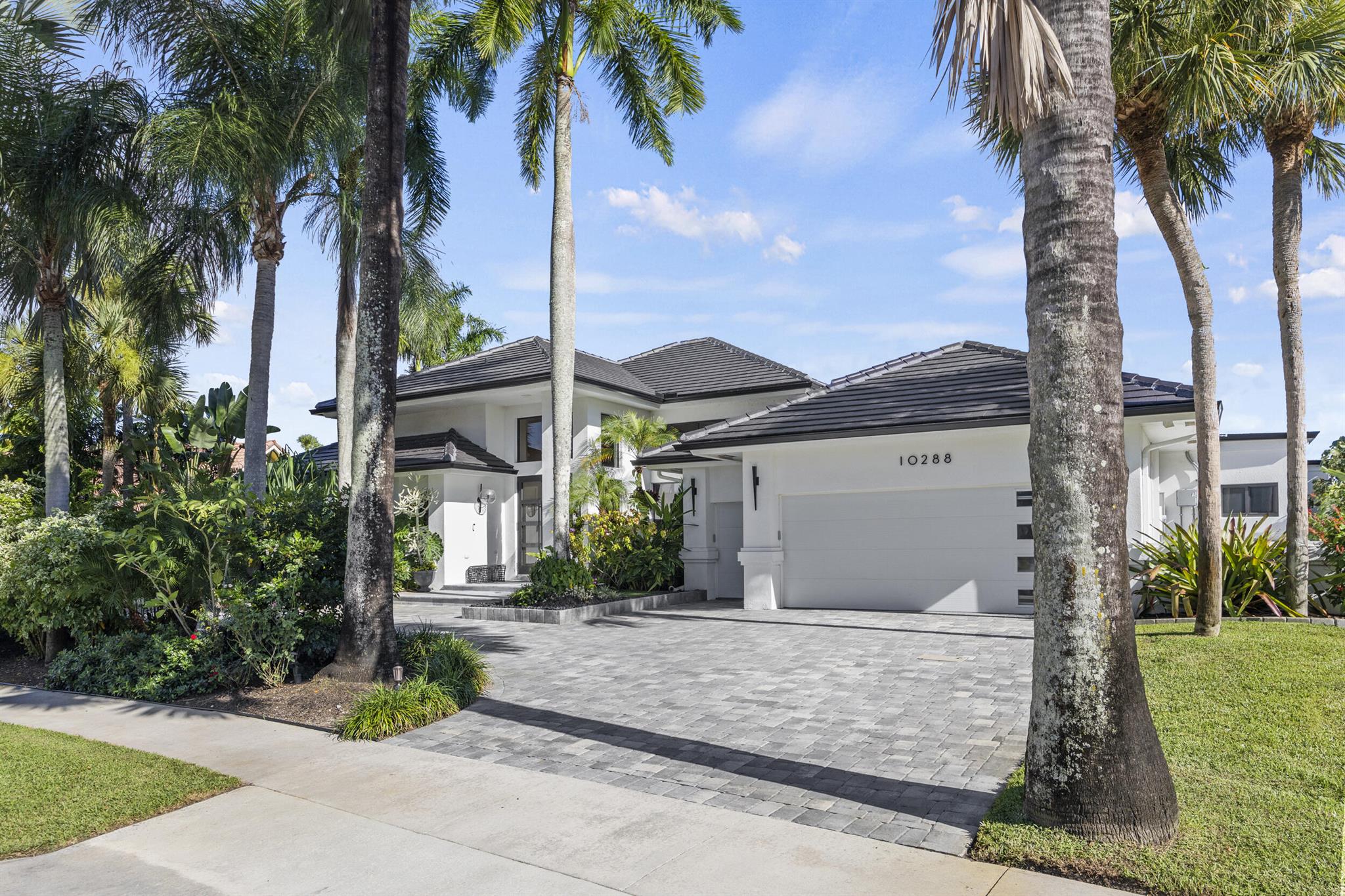 Boca Raton, Florida, 33498, United States, 4 Bedrooms Bedrooms, ,5 BathroomsBathrooms,Residential,Active,1914576