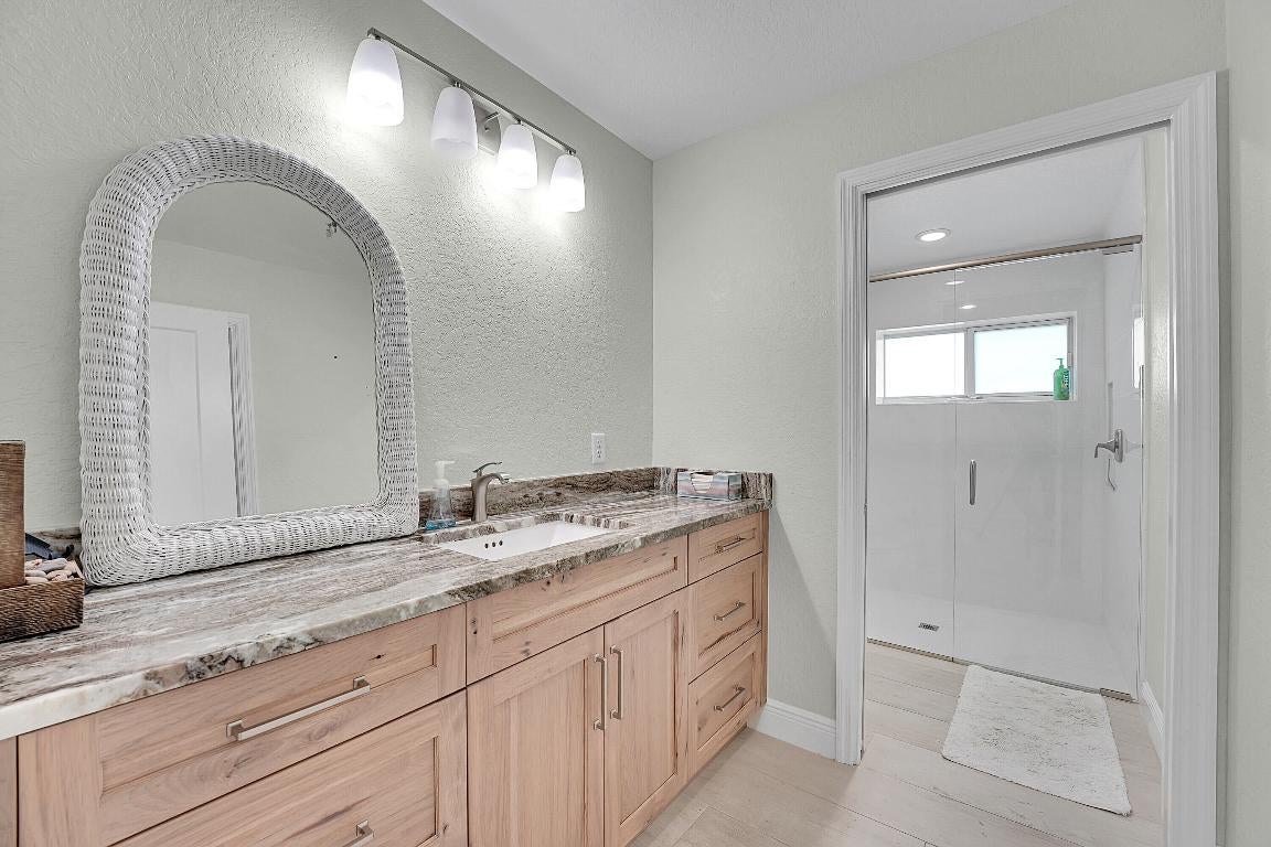 Okeechobee, Florida, 34974, United States, 4 Bedrooms Bedrooms, ,4 BathroomsBathrooms,Residential,Active,2008332