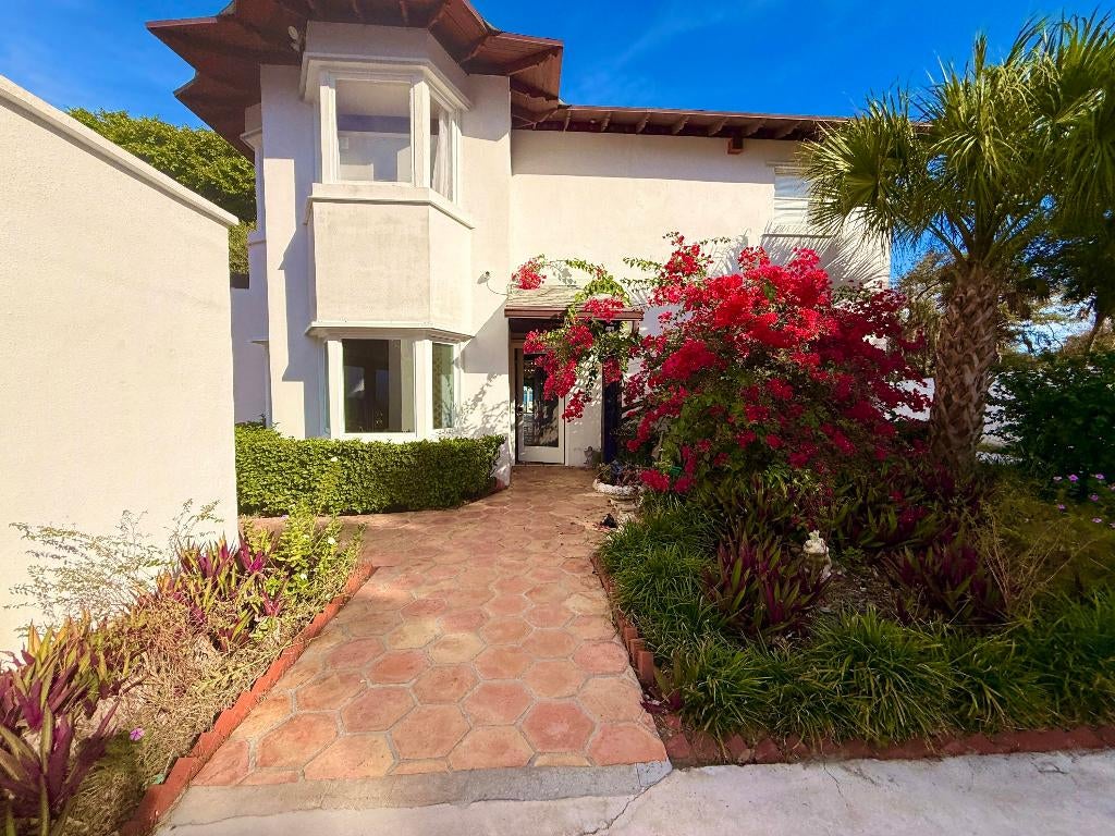 Fort Pierce, Florida, 34950, United States, 6 Bedrooms Bedrooms, ,6 BathroomsBathrooms,Residential,Active,2007665