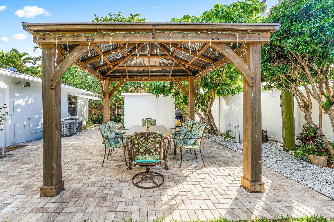 West Palm Beach, Florida, 33405, United States, 4 Bedrooms Bedrooms, ,5 BathroomsBathrooms,Residential,Active,2007629