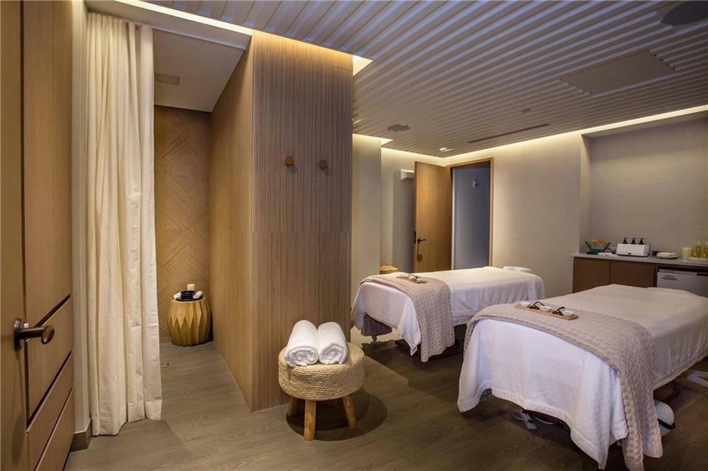 Fort Lauderdale, Florida, 33305, United States, ,4 BathroomsBathrooms,Residential,Active,1703657