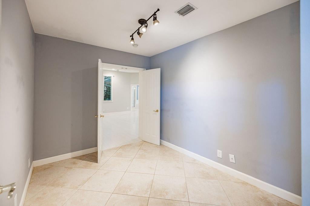 Lighthouse Point, Florida, 33064, United States, 4 Bedrooms Bedrooms, ,4 BathroomsBathrooms,Residential,Active,1701977