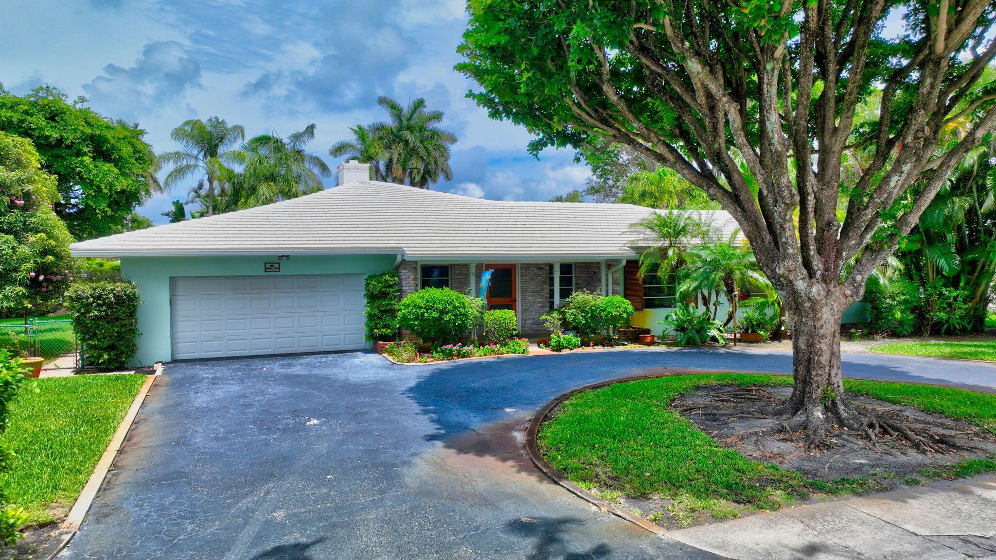 Delray Beach, Florida, 33444, United States, 4 Bedrooms Bedrooms, ,3 BathroomsBathrooms,Residential,Active,1945273