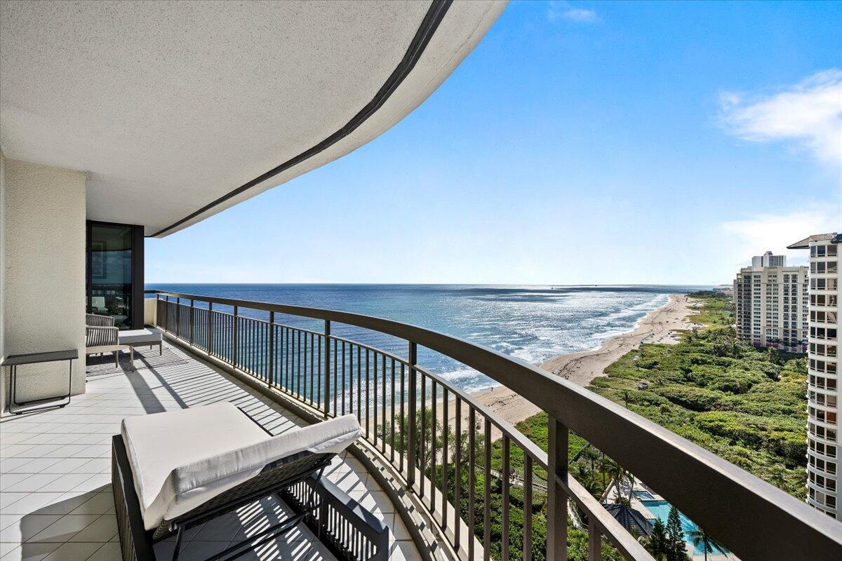 Singer Island, Florida, 33404, United States, 2 Bedrooms Bedrooms, ,4 BathroomsBathrooms,Residential,Active,2002609