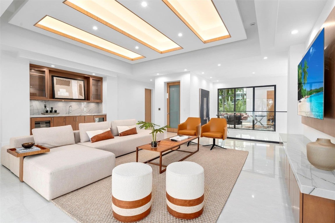 Fort Lauderdale, Florida, 33301, United States, 6 Bedrooms Bedrooms, ,6 BathroomsBathrooms,Residential,Active,2007977