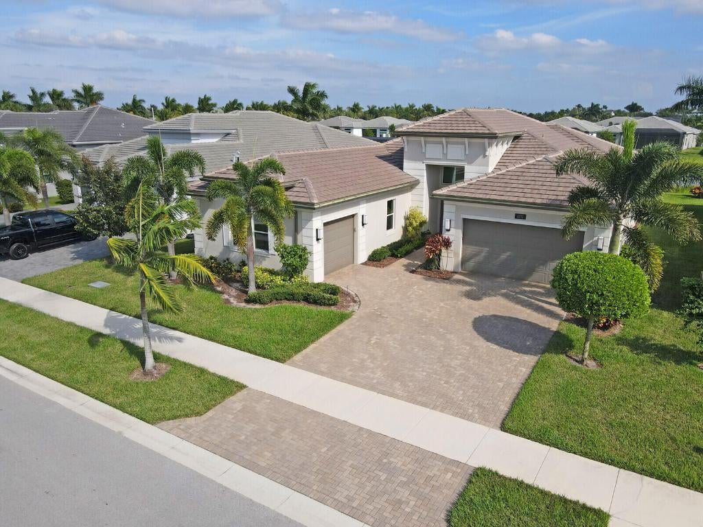 Boynton Beach, Florida, 33473, United States, 3 Bedrooms Bedrooms, ,4 BathroomsBathrooms,Residential,Active,2008023
