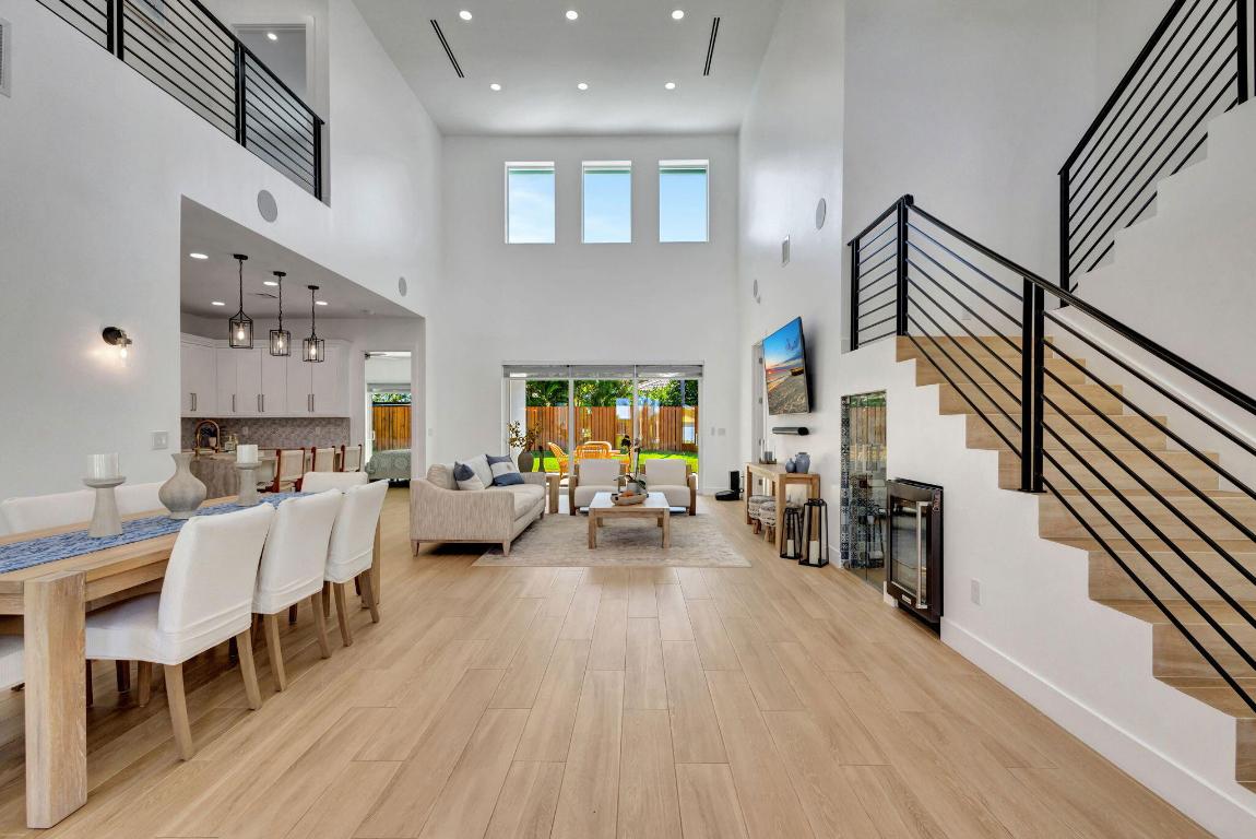 North Palm Beach, Florida, 33408, United States, 4 Bedrooms Bedrooms, ,5 BathroomsBathrooms,Residential,Active,2008316