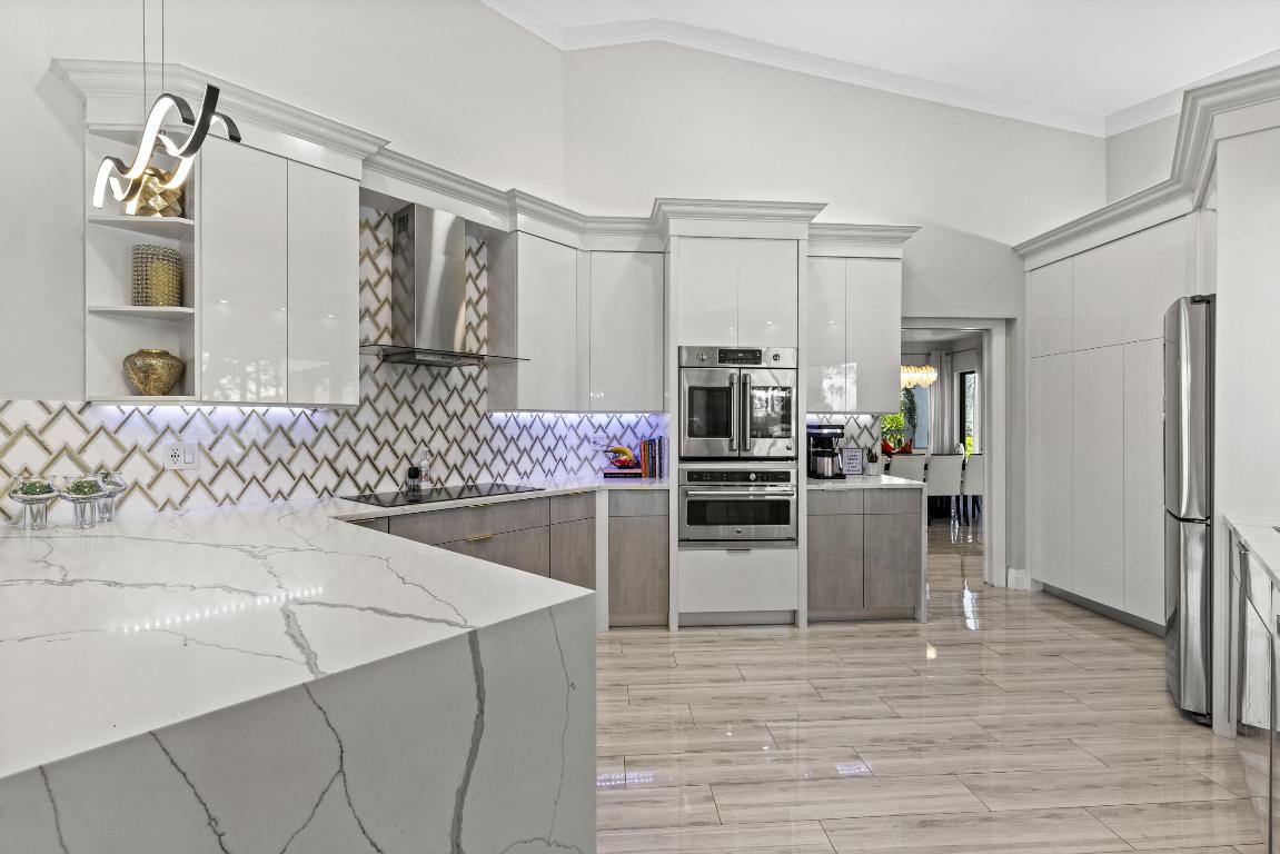 Boca Raton, Florida, 33498, United States, 3 Bedrooms Bedrooms, ,4 BathroomsBathrooms,Residential,Contingent,2007944