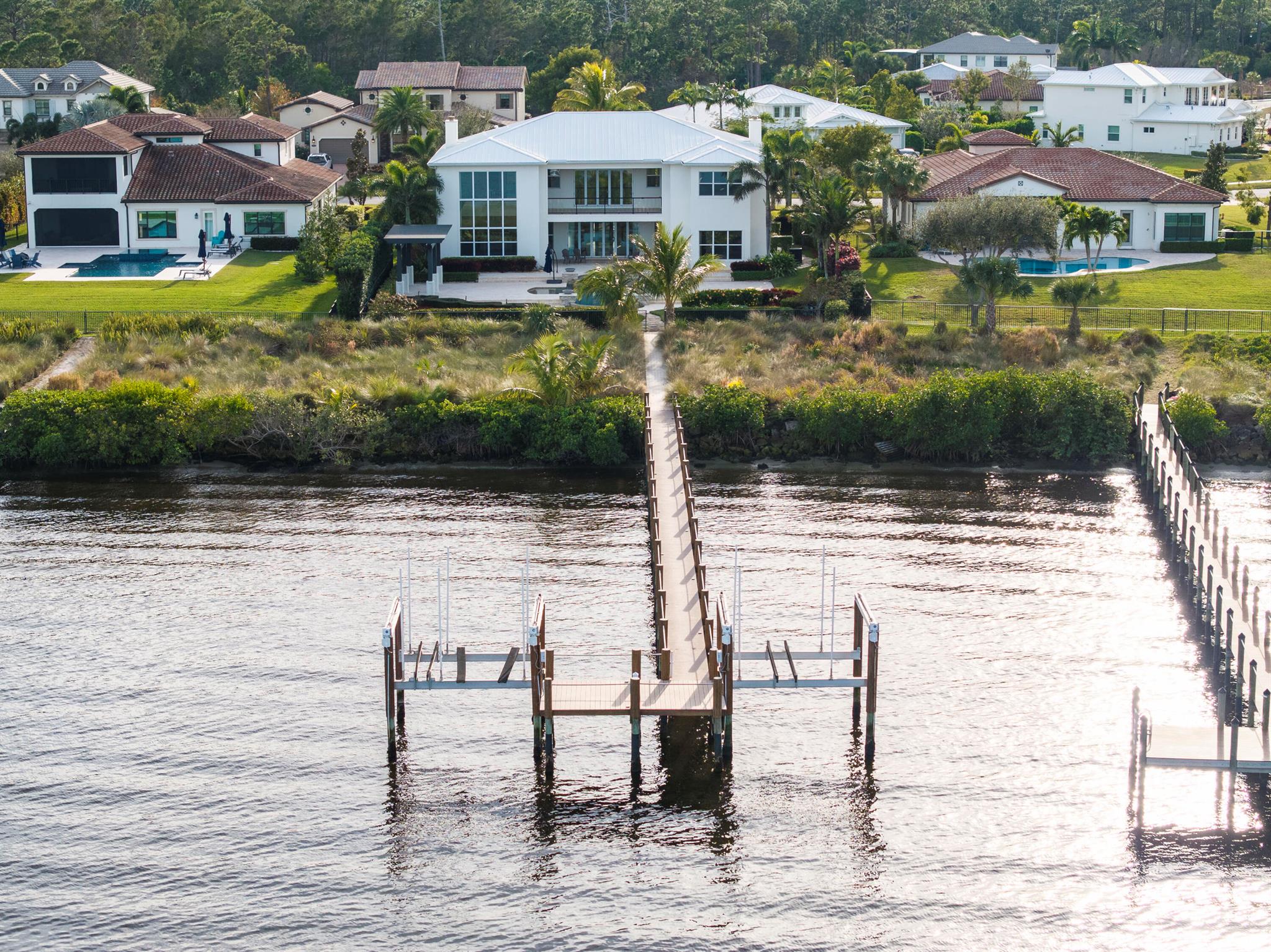 Palm City, Florida, 34990, United States, 5 Bedrooms Bedrooms, ,8 BathroomsBathrooms,Residential,Active,1929775