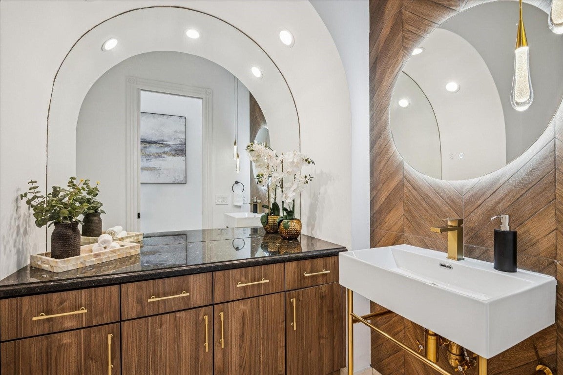 Parkland, Florida, 33067, United States, 7 Bedrooms Bedrooms, ,6 BathroomsBathrooms,Residential,Active,2002358