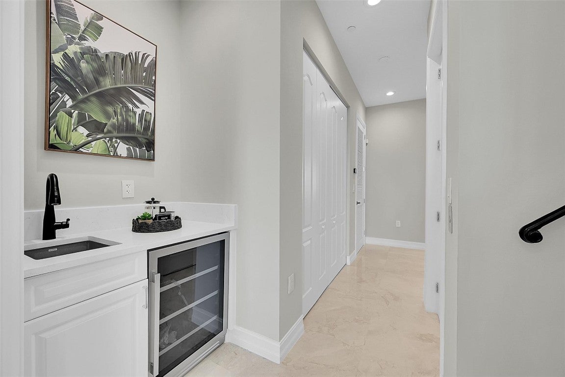 Pompano Beach, Florida, 33062, United States, 3 Bedrooms Bedrooms, ,4 BathroomsBathrooms,Residential,Active,1997627