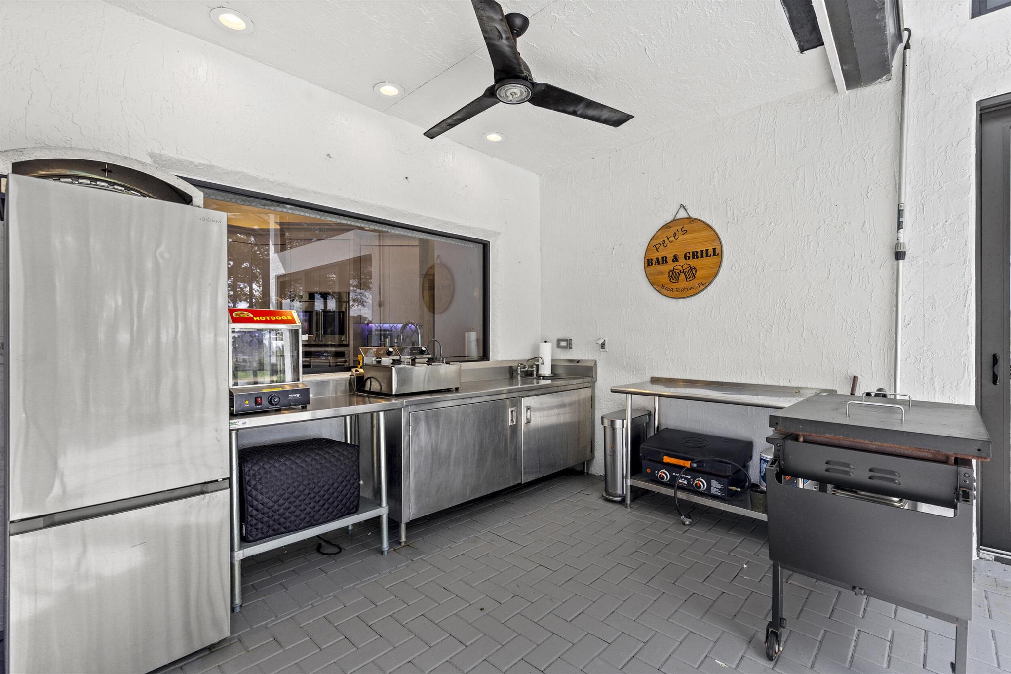 Boca Raton, Florida, 33498, United States, 3 Bedrooms Bedrooms, ,4 BathroomsBathrooms,Residential,Active,1954019