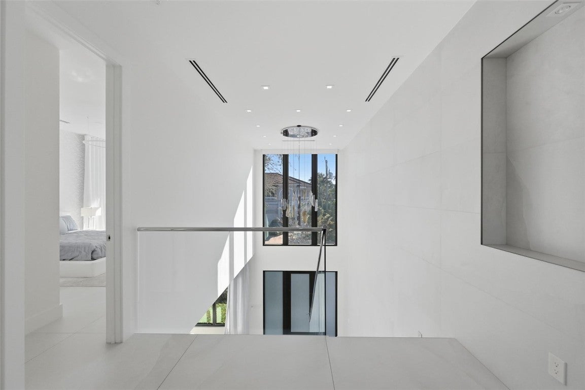 Fort Lauderdale, Florida, 33316, United States, 5 Bedrooms Bedrooms, ,5 BathroomsBathrooms,Residential,Active,2008271