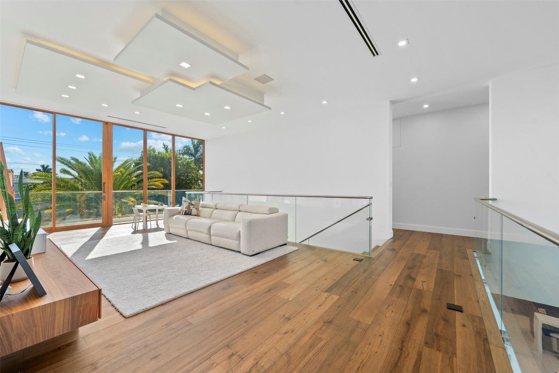 Lighthouse Point, Florida, 33064, United States, 5 Bedrooms Bedrooms, ,6 BathroomsBathrooms,Residential,Active,2006878