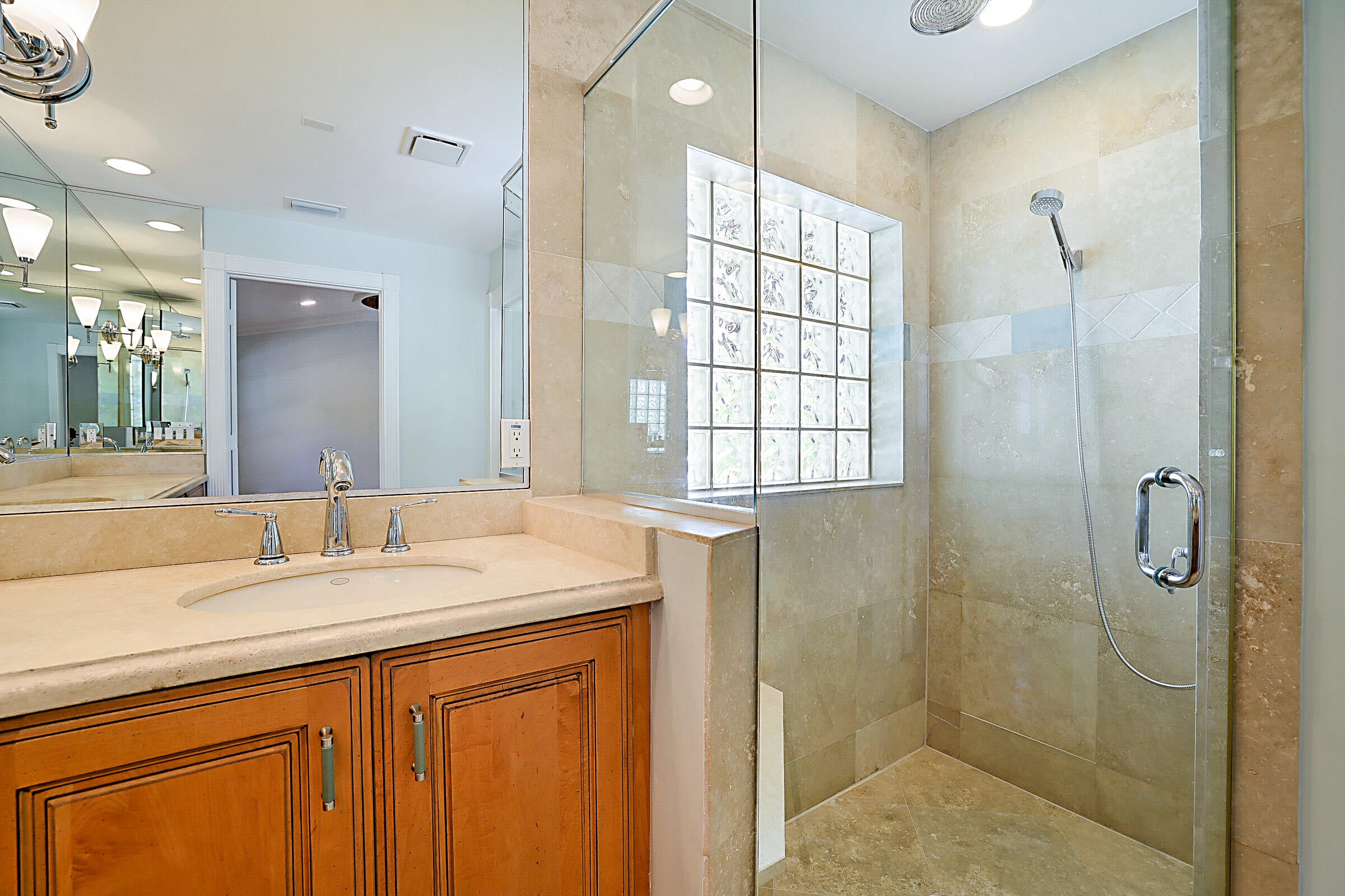 Juno Beach, Florida, 33408, United States, 3 Bedrooms Bedrooms, ,3 BathroomsBathrooms,Residential,Active,2013158