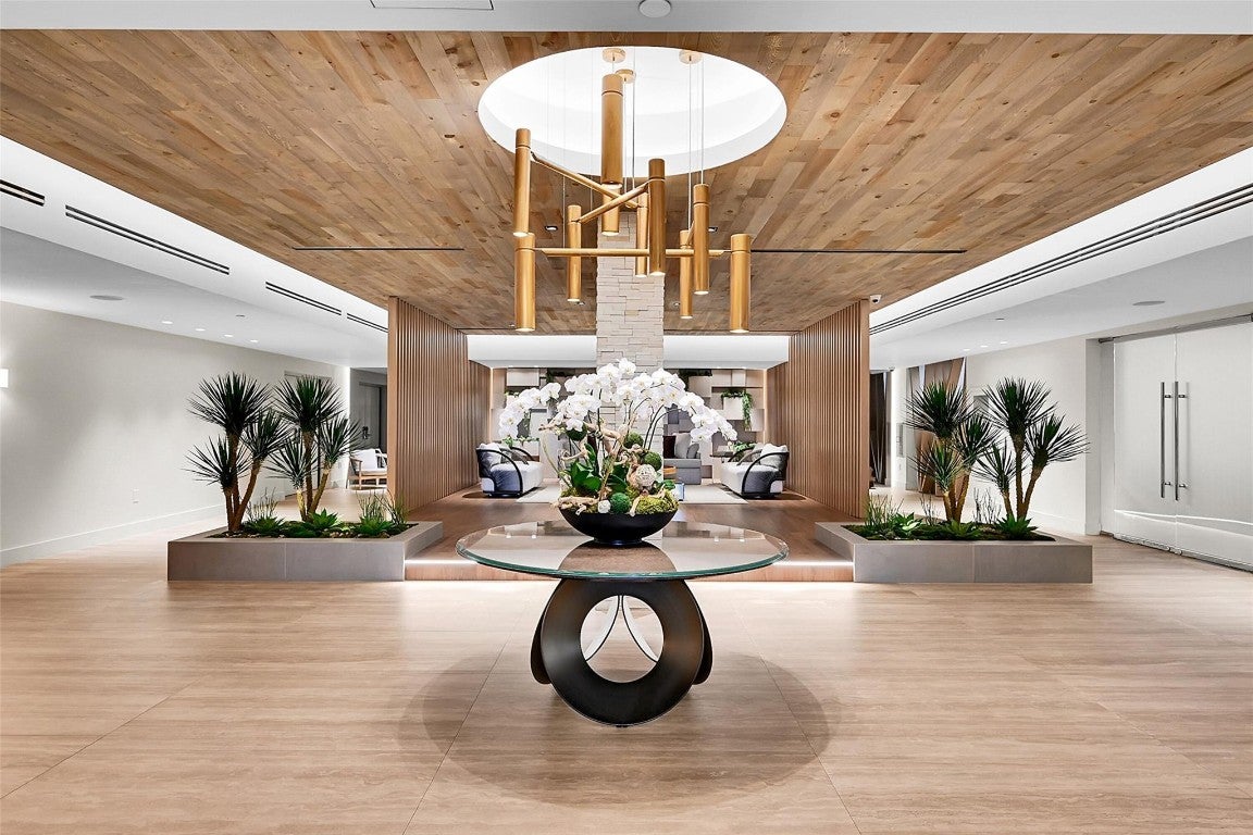 Miami Beach, Florida, 33139, United States, 2 Bedrooms Bedrooms, ,2 BathroomsBathrooms,Residential,Active,2008350