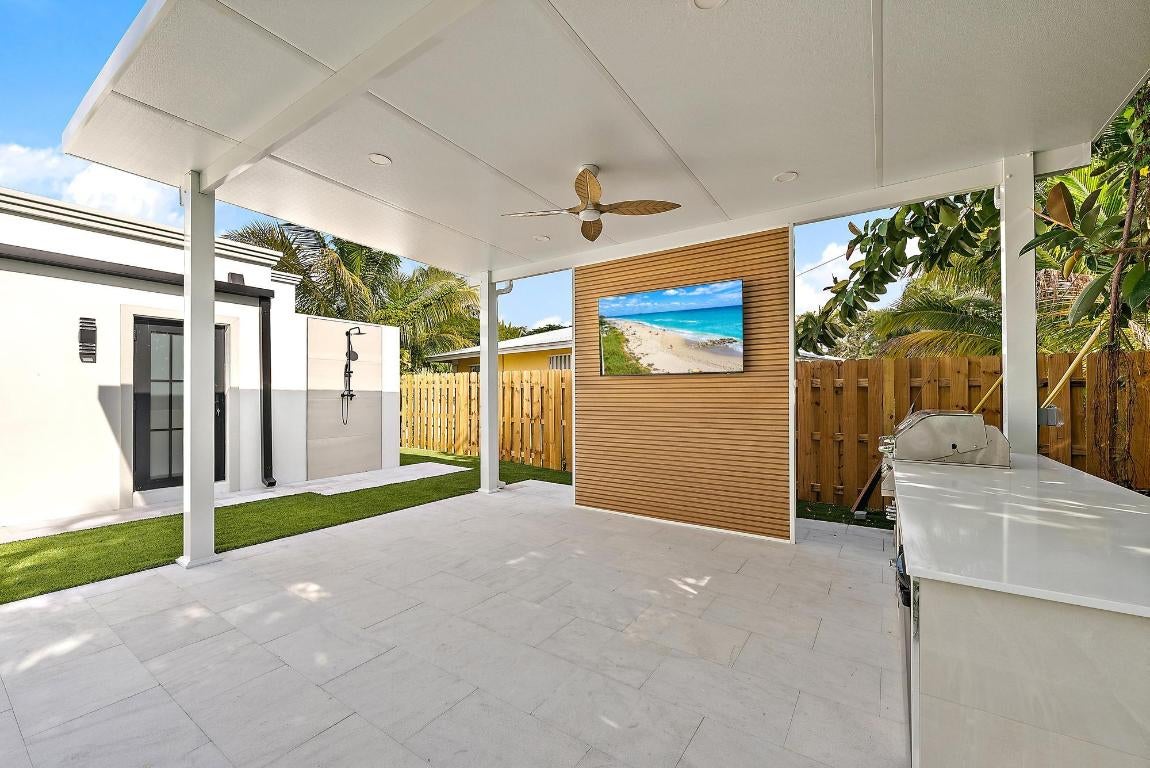 Tequesta, Florida, 33469, United States, 4 Bedrooms Bedrooms, ,5 BathroomsBathrooms,Residential,Active,2007914