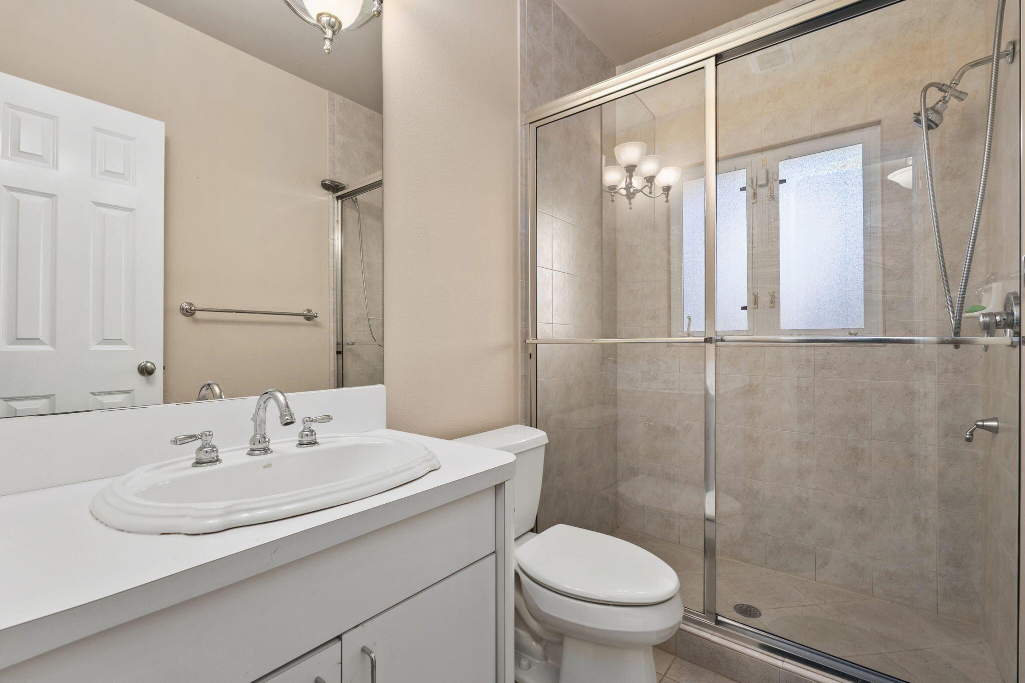 Sewalls Point, Florida, 34996, United States, 3 Bedrooms Bedrooms, ,4 BathroomsBathrooms,Residential,Active,1919064