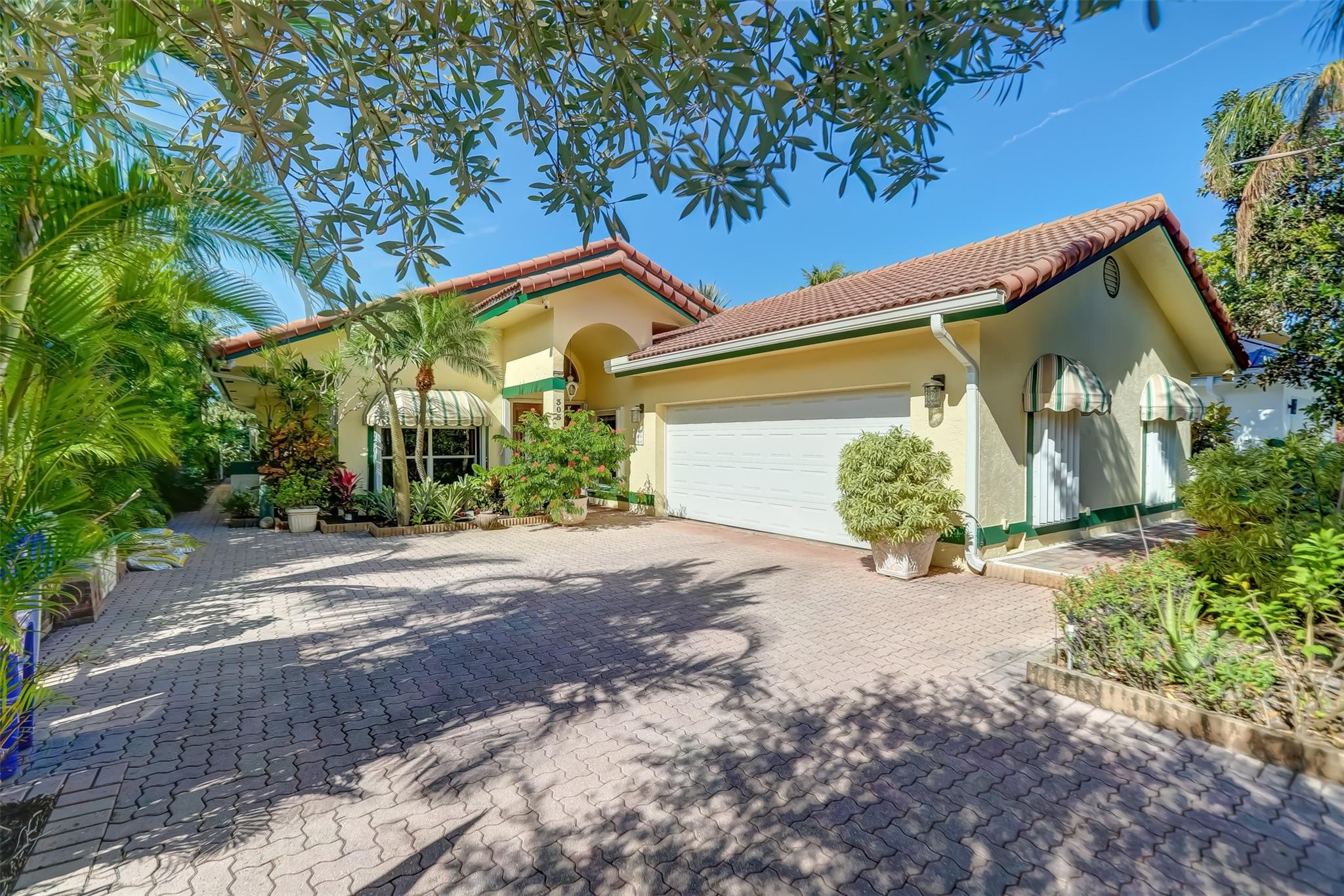 Pompano Beach, Florida, 33062, United States, ,4 BathroomsBathrooms,Residential,Active,1702029