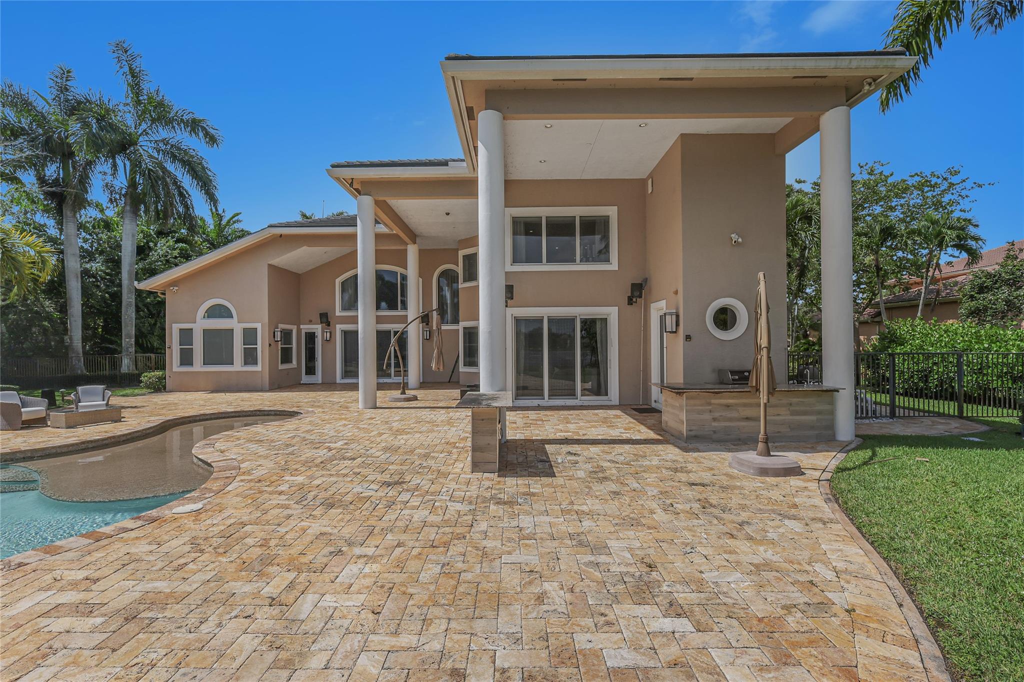 Davie, Florida, 33328, United States, 6 Bedrooms Bedrooms, ,7 BathroomsBathrooms,Residential,Active,1893231