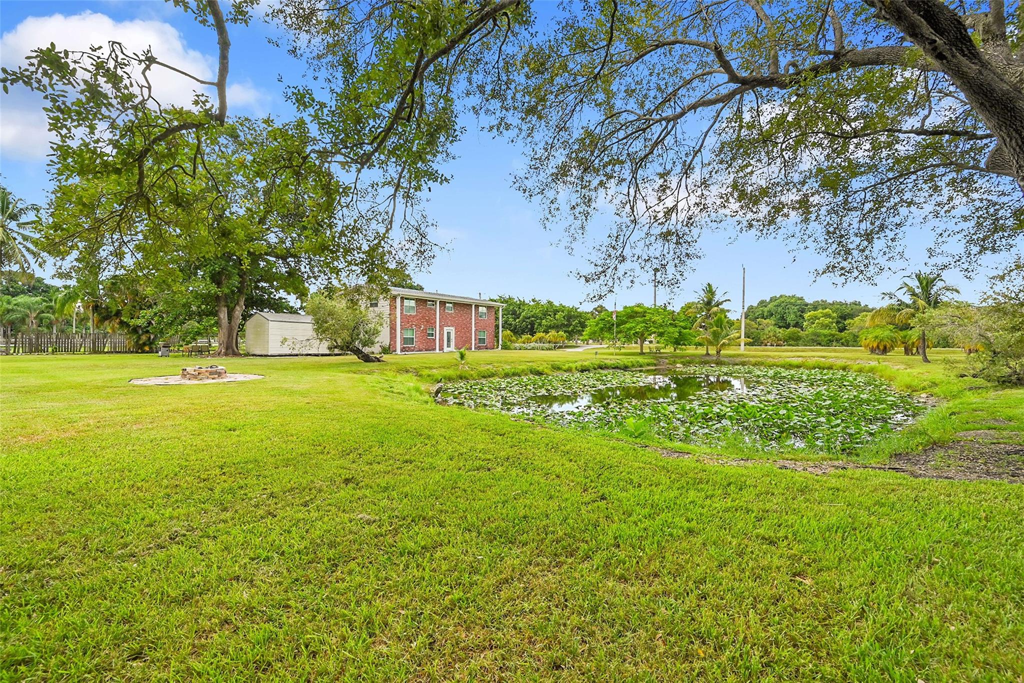 Plantation, Florida, 33323, United States, 4 Bedrooms Bedrooms, ,3 BathroomsBathrooms,Residential,Active,1922678