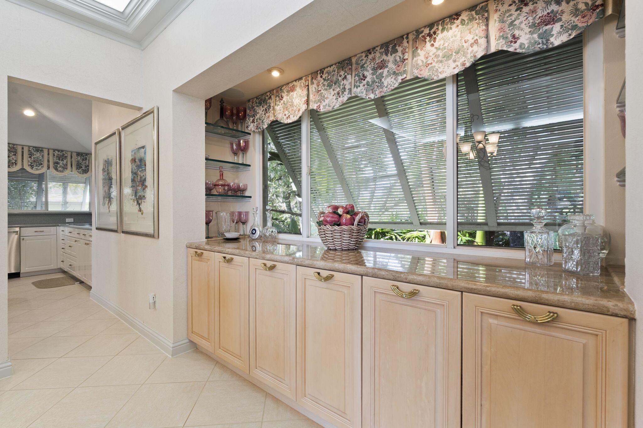 Sewalls Point, Florida, 34996, United States, 3 Bedrooms Bedrooms, ,4 BathroomsBathrooms,Residential,Active,1919064