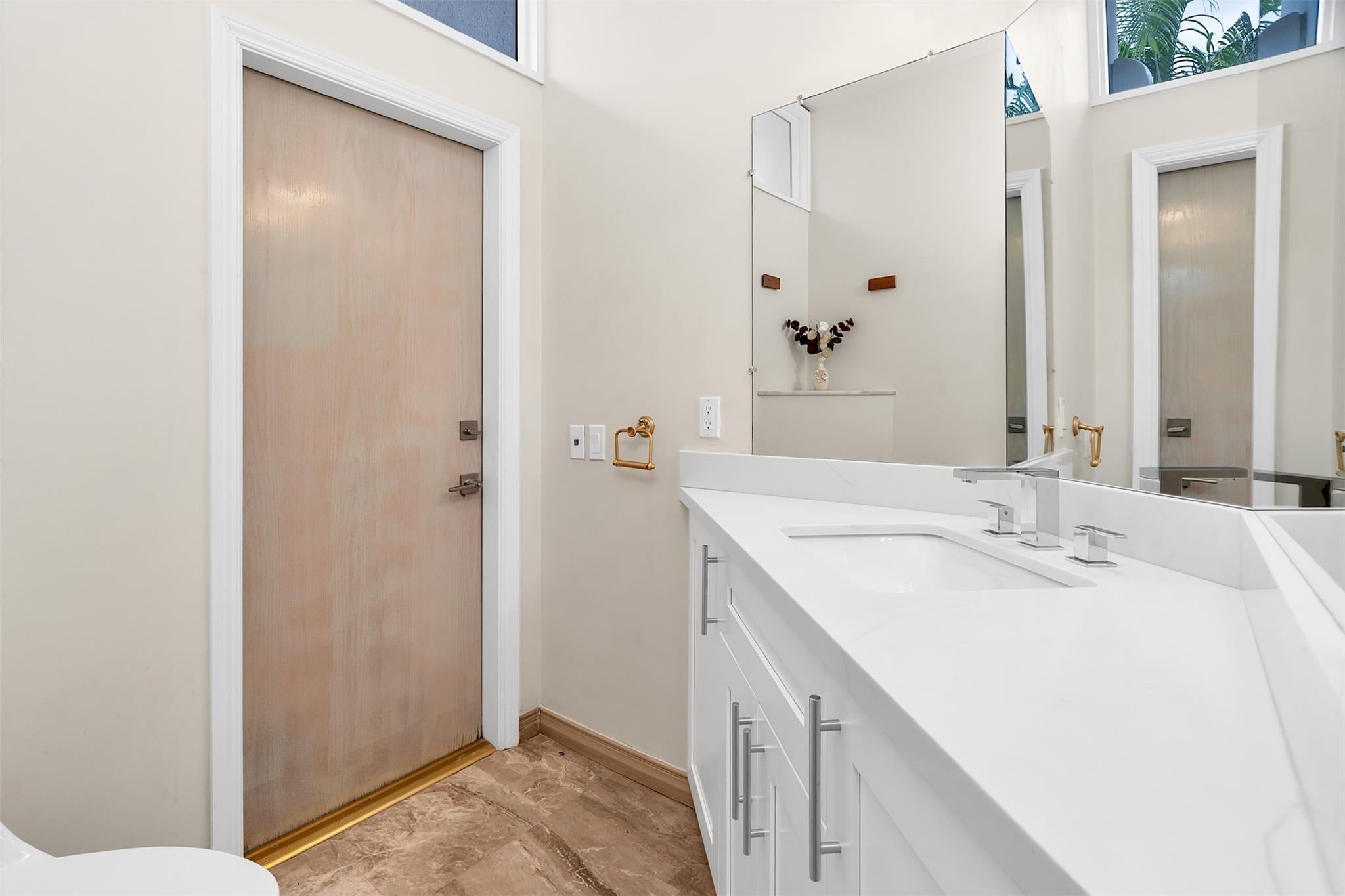 Fort Lauderdale, Florida, 33301, United States, 4 Bedrooms Bedrooms, ,5 BathroomsBathrooms,Residential,Active,1965813