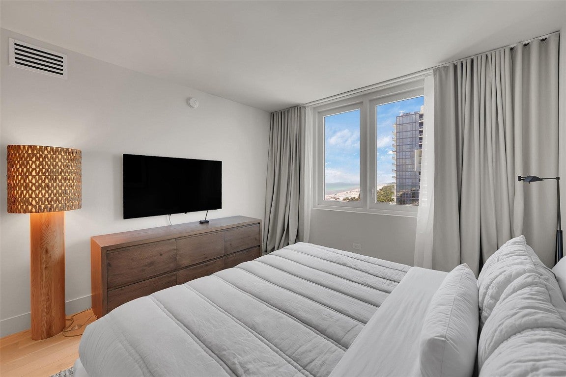 Miami Beach, Florida, 33139, United States, 2 Bedrooms Bedrooms, ,2 BathroomsBathrooms,Residential,Active,2008350