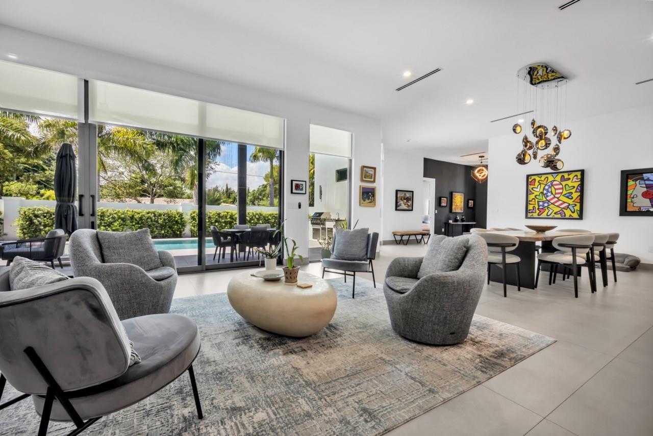 Wilton Manors, Florida, 33305, United States, 3 Bedrooms Bedrooms, ,4 BathroomsBathrooms,Residential,Active,1988456