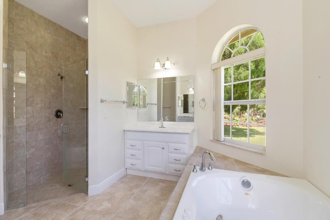 Palm Beach Gardens, Florida, 33418, United States, 4 Bedrooms Bedrooms, ,3 BathroomsBathrooms,Residential,Active,2008000