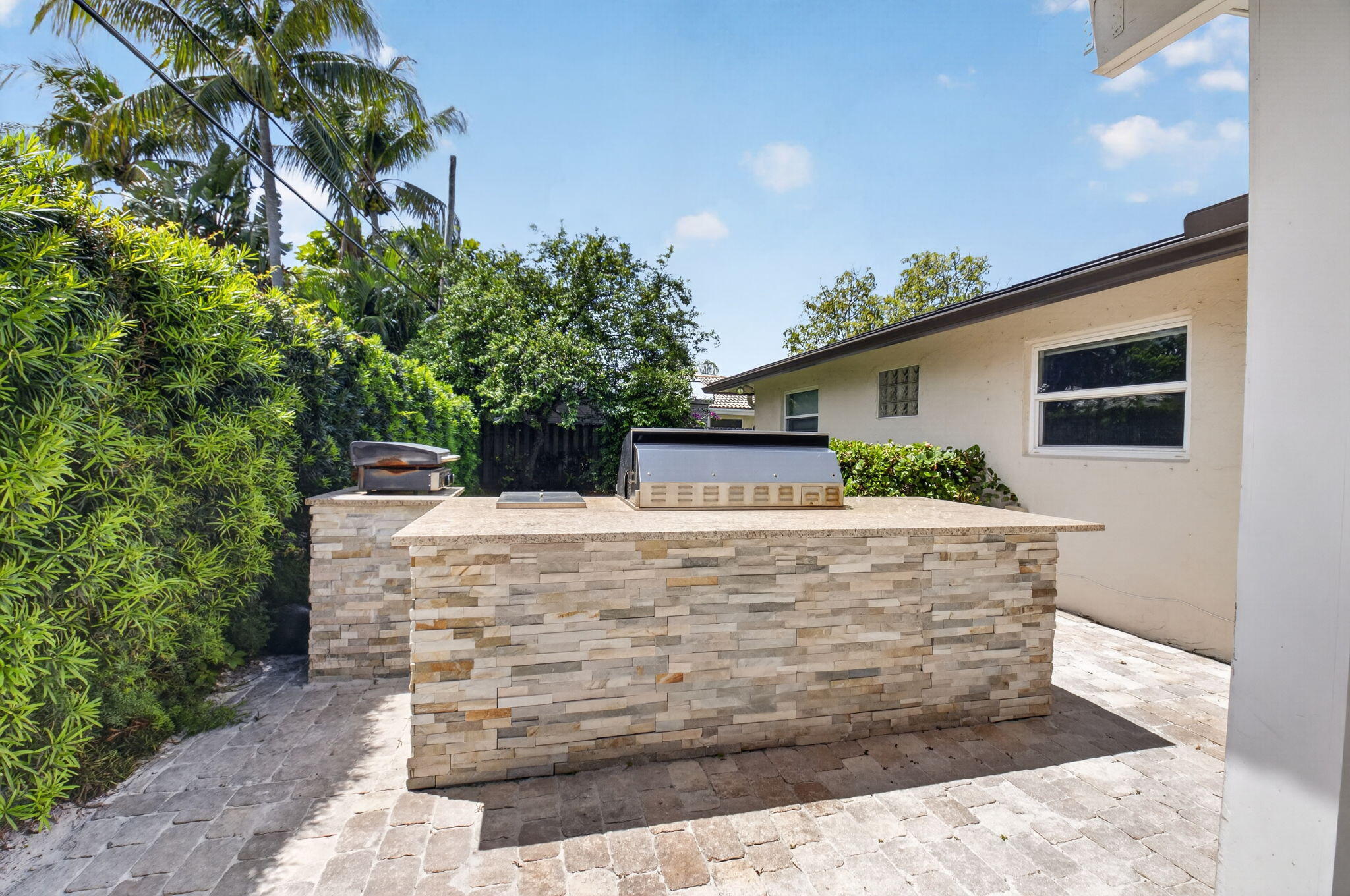 Delray Beach, Florida, 33444, United States, 4 Bedrooms Bedrooms, ,3 BathroomsBathrooms,Residential,Active,2036667