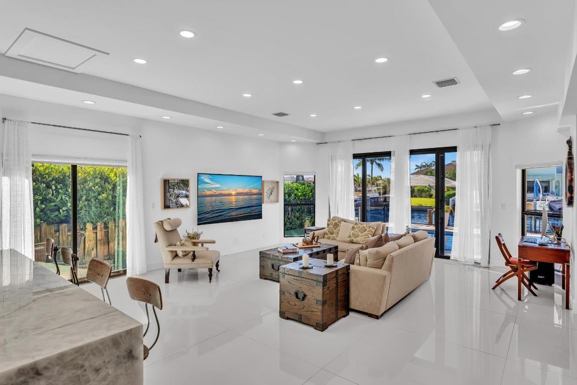 Lighthouse Point, Florida, 33064, United States, 4 Bedrooms Bedrooms, ,4 BathroomsBathrooms,Residential,Active,2008288