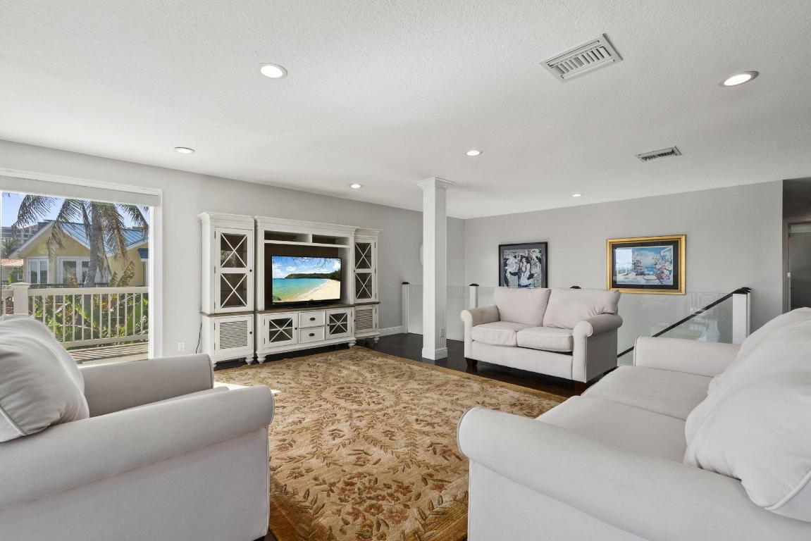 Fort Pierce, Florida, 34949, United States, 5 Bedrooms Bedrooms, ,5 BathroomsBathrooms,Residential,Active,2007926