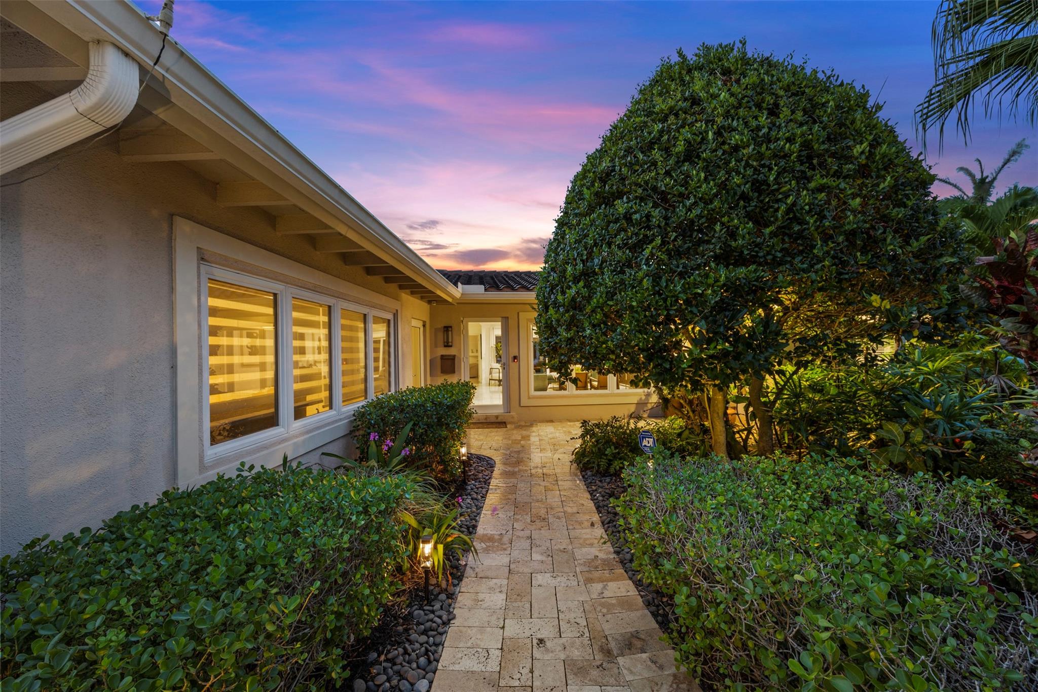 Fort Lauderdale, Florida, 33305, United States, 4 Bedrooms Bedrooms, ,3 BathroomsBathrooms,Residential,Active,1973285