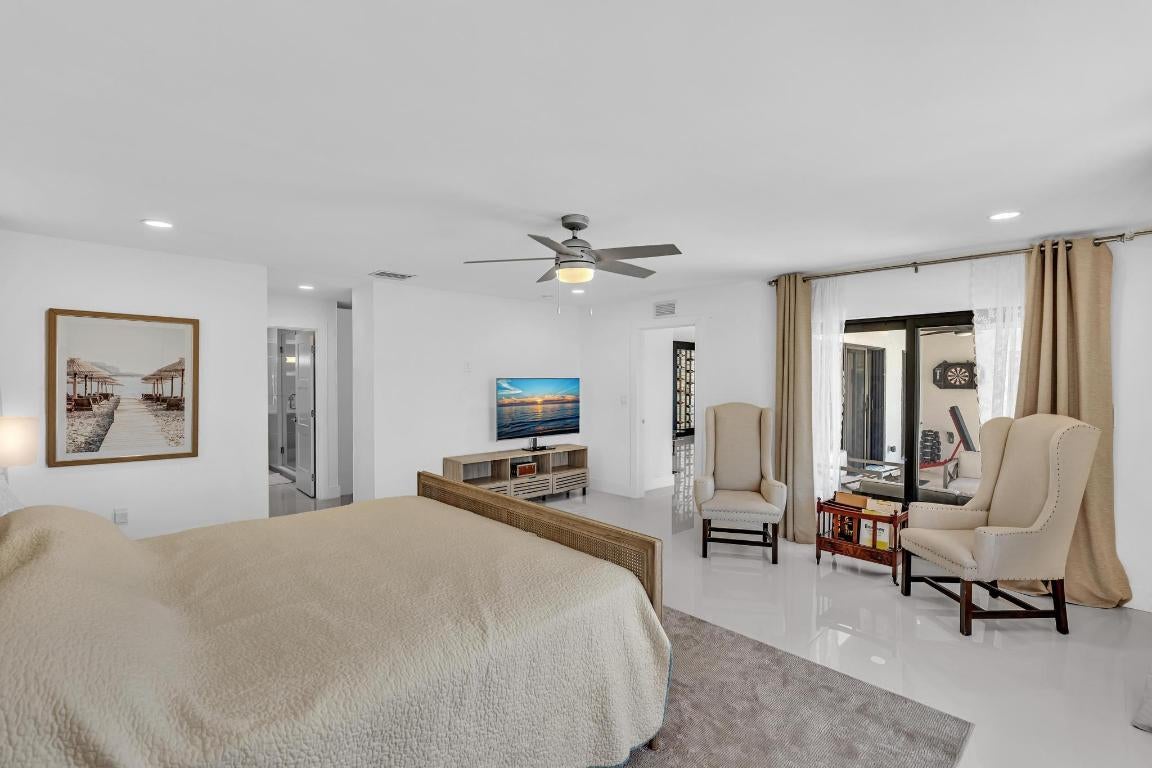 Lighthouse Point, Florida, 33064, United States, 4 Bedrooms Bedrooms, ,4 BathroomsBathrooms,Residential,Active,2008288