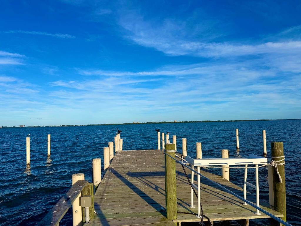 Fort Pierce, Florida, 34950, United States, 6 Bedrooms Bedrooms, ,6 BathroomsBathrooms,Residential,Active,2007665