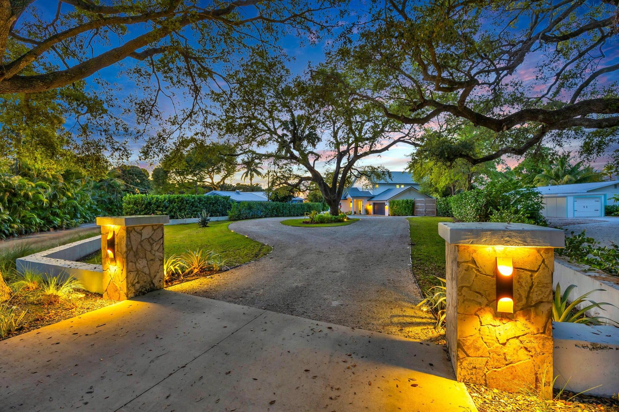 Stuart, Florida, 34994, United States, 4 Bedrooms Bedrooms, ,4 BathroomsBathrooms,Residential,Active,1782767