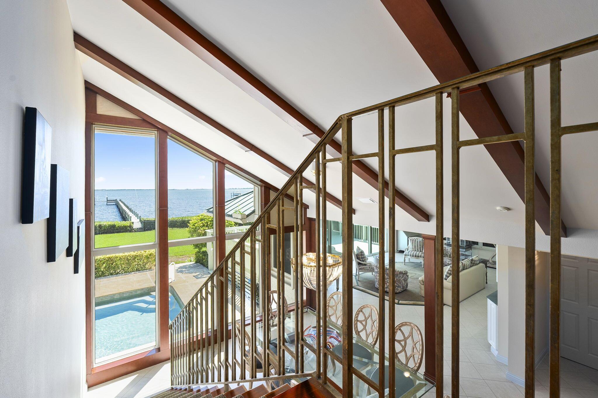 Sewalls Point, Florida, 34996, United States, 3 Bedrooms Bedrooms, ,4 BathroomsBathrooms,Residential,Active,1919064