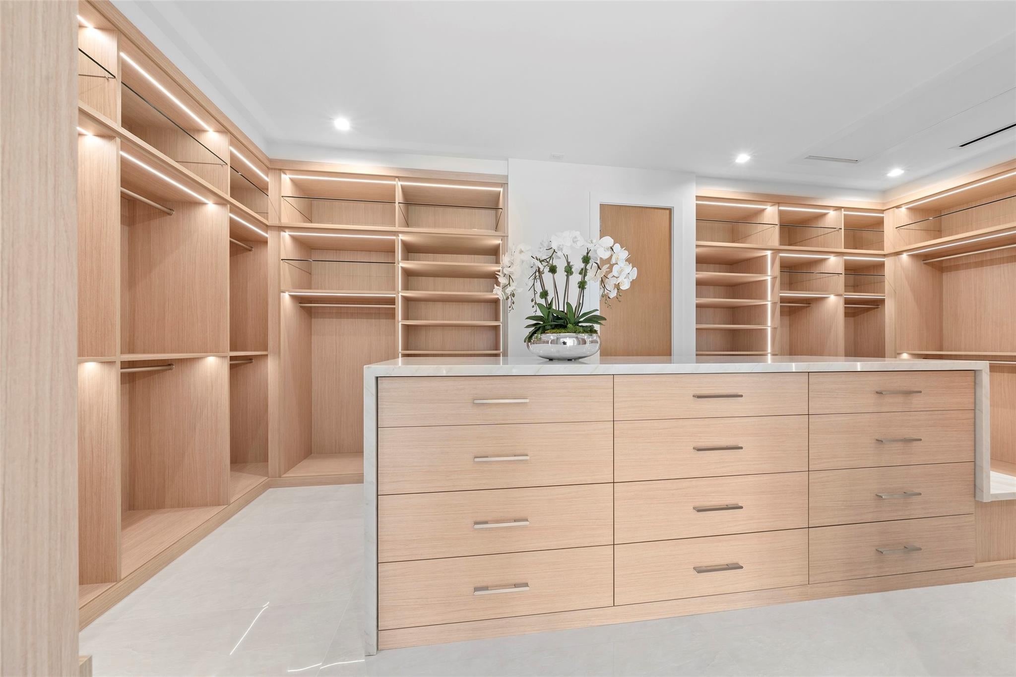 Fort Lauderdale, Florida, 33301, United States, 6 Bedrooms Bedrooms, ,6 BathroomsBathrooms,Residential,Active,1970946