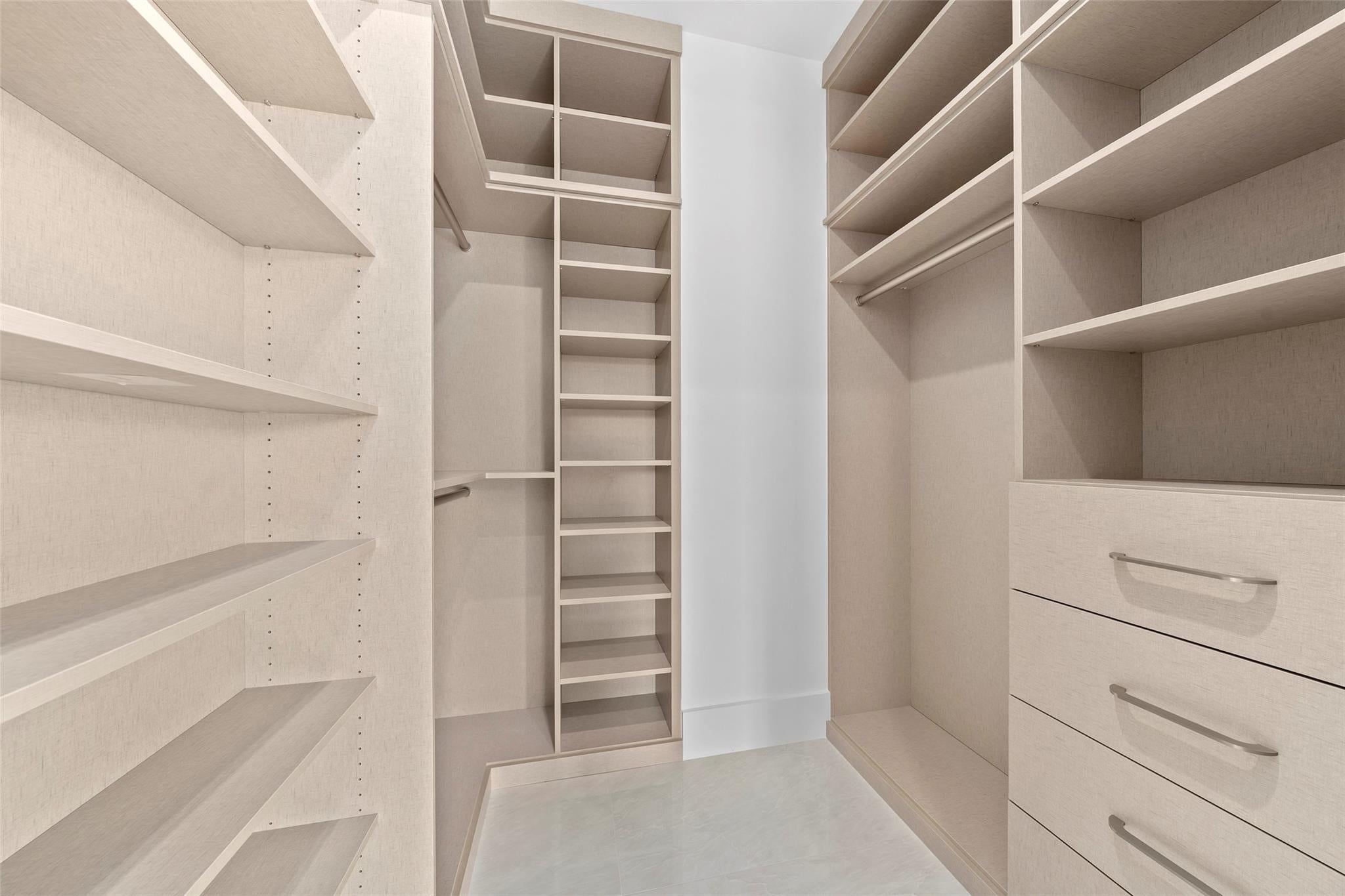 Fort Lauderdale, Florida, 33301, United States, 6 Bedrooms Bedrooms, ,6 BathroomsBathrooms,Residential,Active,1970946