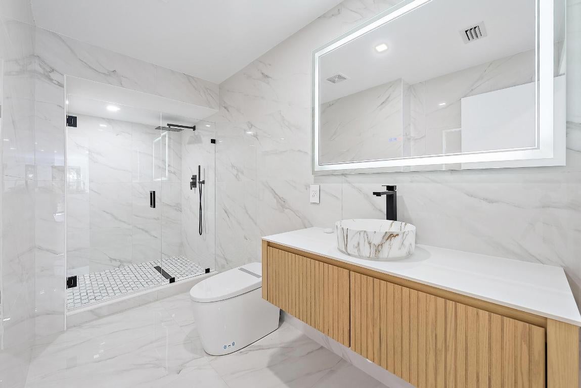 Tequesta, Florida, 33469, United States, 4 Bedrooms Bedrooms, ,5 BathroomsBathrooms,Residential,Active,2007914