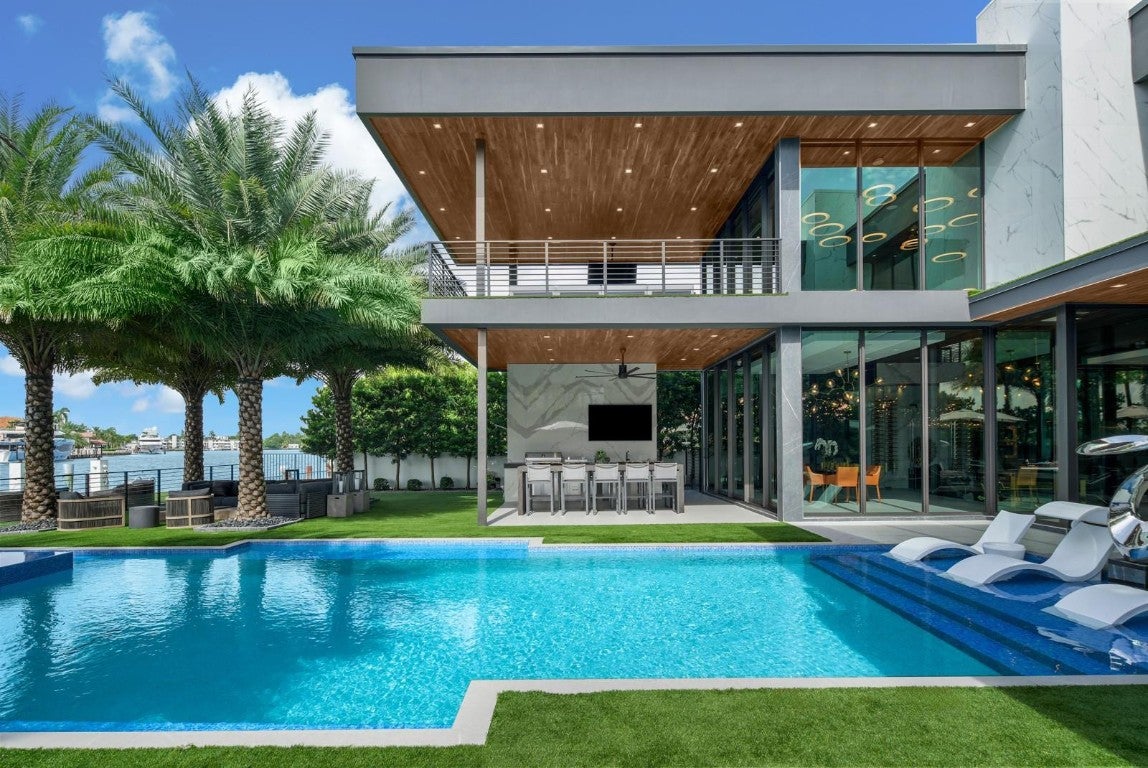 Fort Lauderdale, Florida, 33304, United States, 6 Bedrooms Bedrooms, ,9 BathroomsBathrooms,Residential,Active,2007970