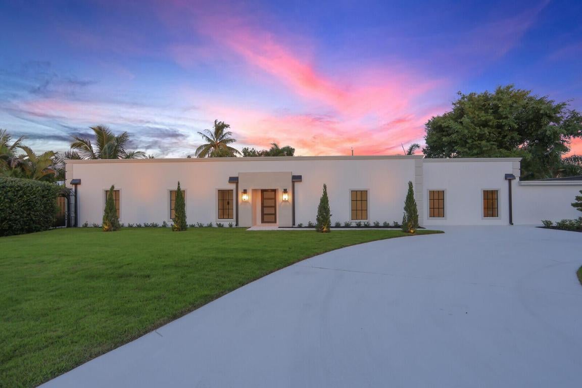 Tequesta, Florida, 33469, United States, 4 Bedrooms Bedrooms, ,5 BathroomsBathrooms,Residential,Active,2007914