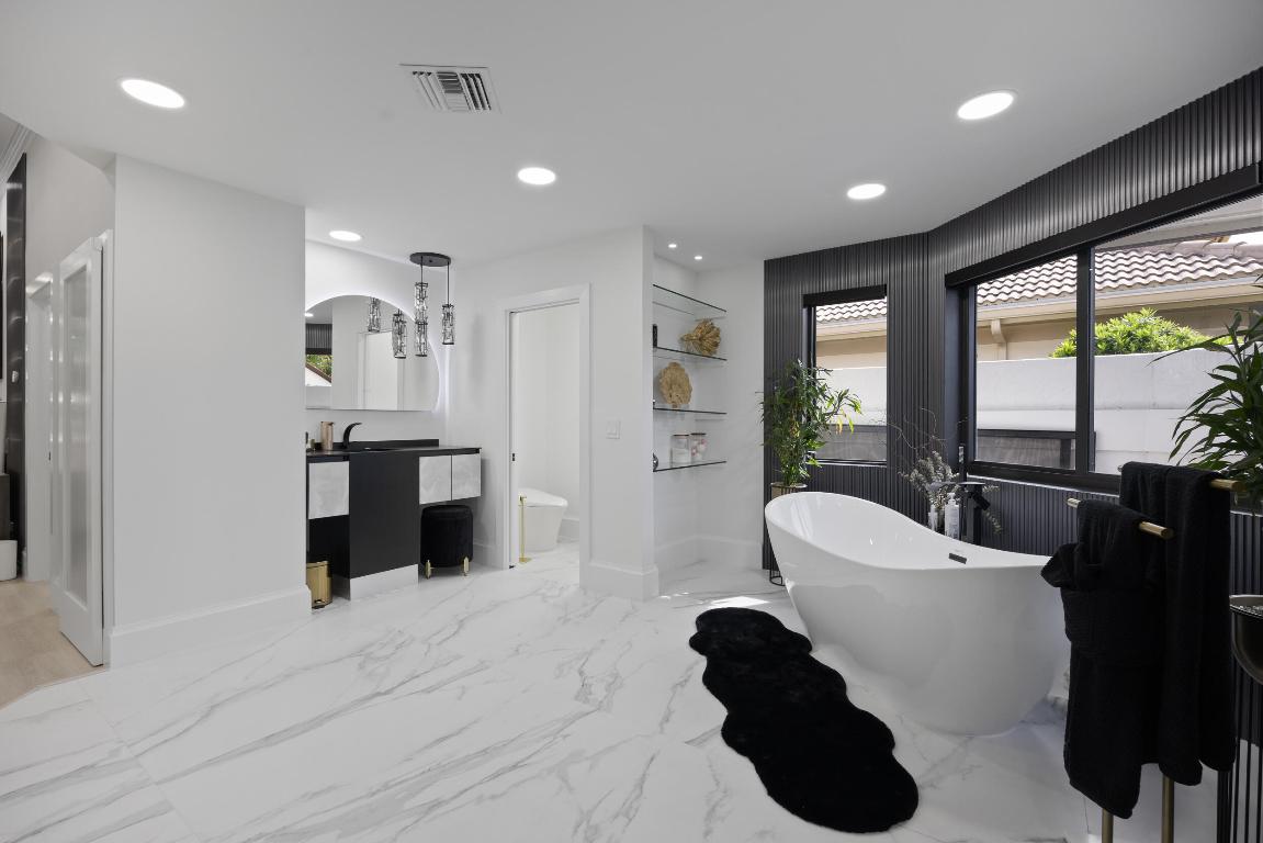 Boca Raton, Florida, 33498, United States, 4 Bedrooms Bedrooms, ,5 BathroomsBathrooms,Residential,Active,2008726