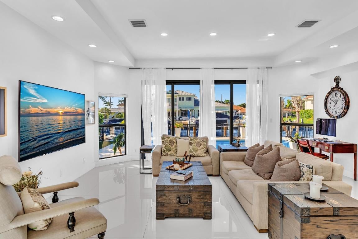 Lighthouse Point, Florida, 33064, United States, 4 Bedrooms Bedrooms, ,4 BathroomsBathrooms,Residential,Active,2008288