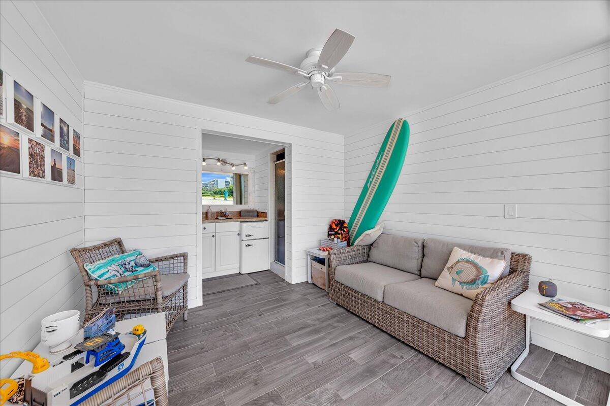 Palm Beach, Florida, 33480, United States, 3 Bedrooms Bedrooms, ,3 BathroomsBathrooms,Residential,Active,1954435